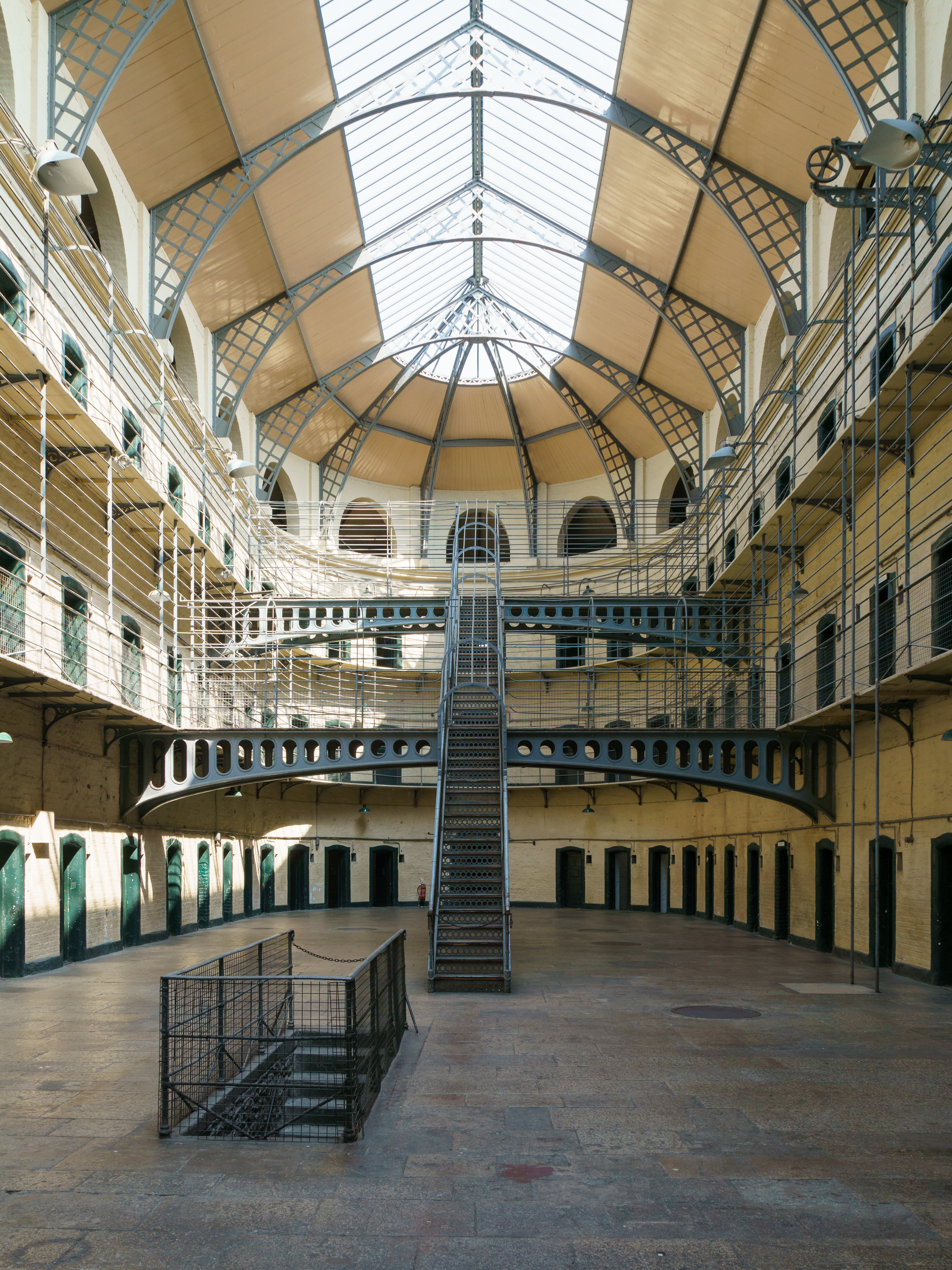 Kilmainham Gaol Main Hall 2016-06-03.jpg