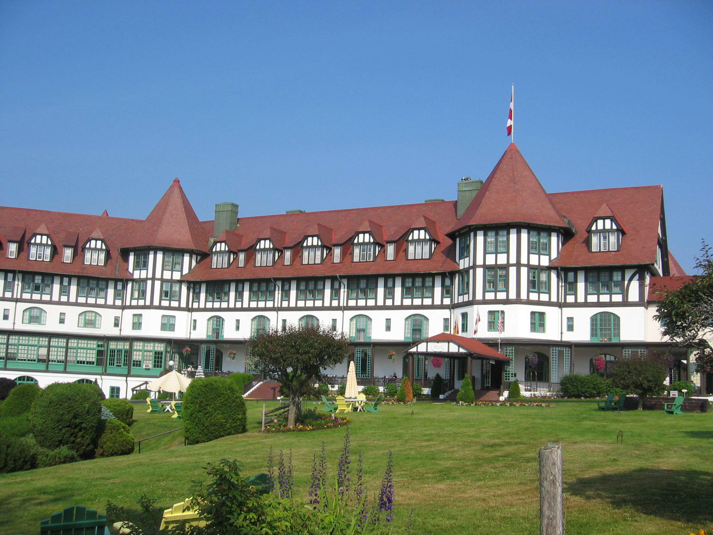 Algonquin hotel New Brunswick.jpg